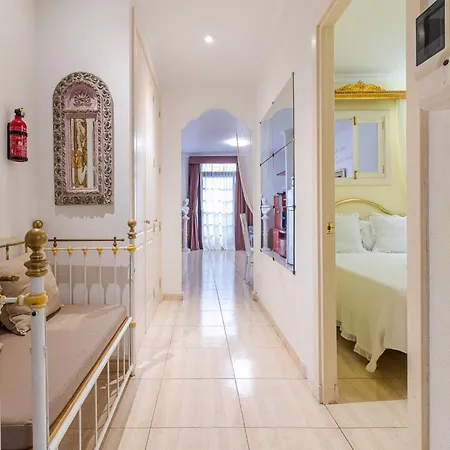 Flatguest - Flat With Art 아파트