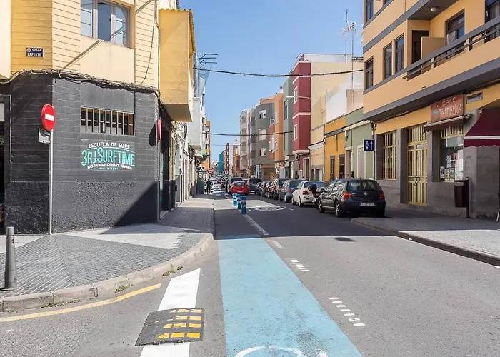 Flatguest - Flat With Art * 라스팔마스