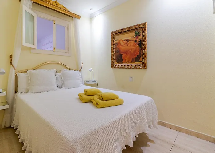 Flatguest - Flat With Art * 라스팔마스