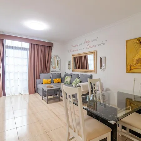 Flatguest - Flat With Art Las Palmas de Gran Canárias